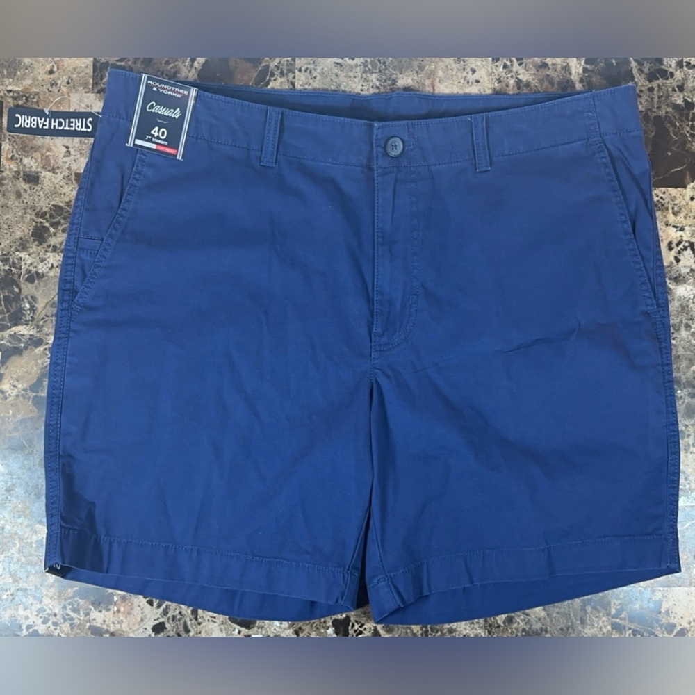 Round Tree & York Casuals Men's Flat Front Classic Fit Blue Shorts Size 40